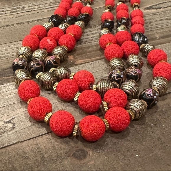 Vintage Women's Multi Strand Beaded Necklace Black Red Fashion Boho mob wife - Picture 3 of 6